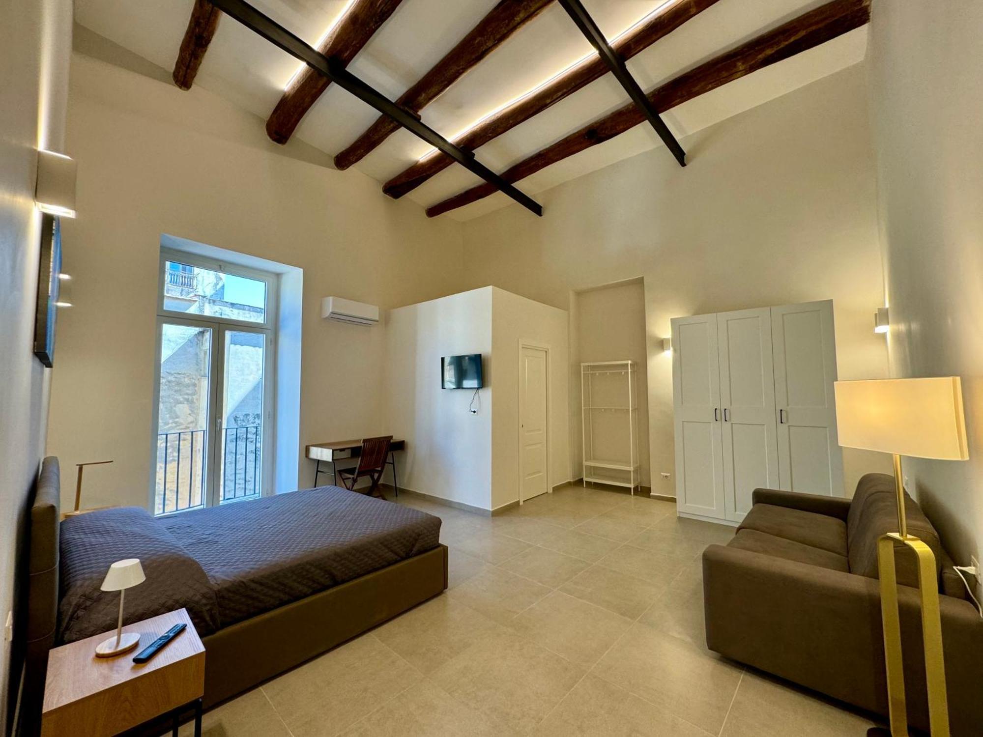 Palazzo Medici A Materdei Apartment