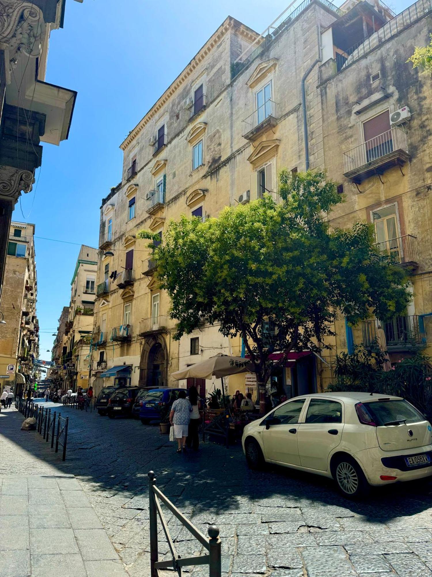 Palazzo Medici A Materdei Apartment Naples
